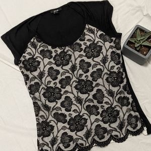 Cap sleeve lace t-shirt